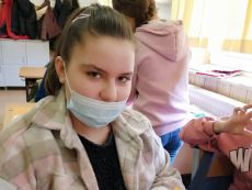 Martisoare pentru mame - clasa I - clasa a V-a - clasa a VI-a A - clasa a VI-a B